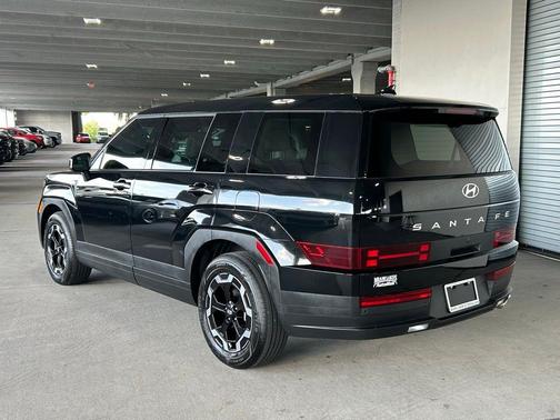 2025 Hyundai SANTA FE SE