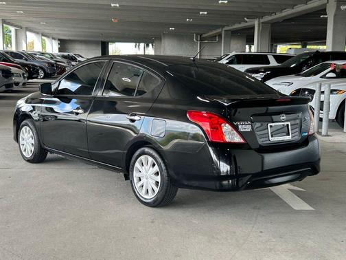2016 Nissan Versa 1.6 SV