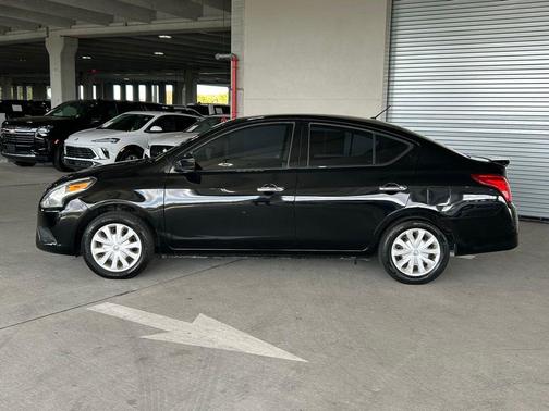 2016 Nissan Versa 1.6 SV