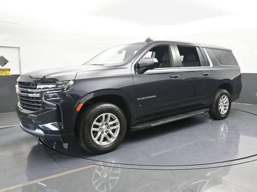 2023 Chevrolet Suburban LT
