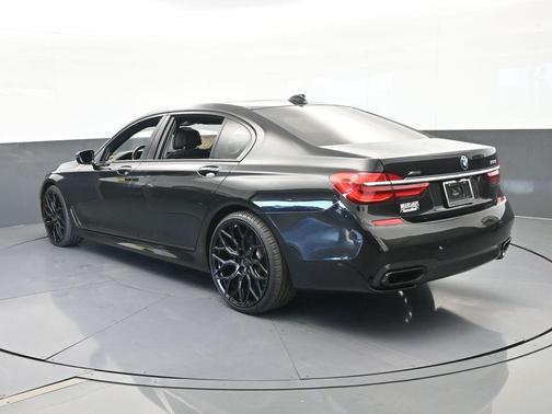 2016 BMW 750 i xDrive