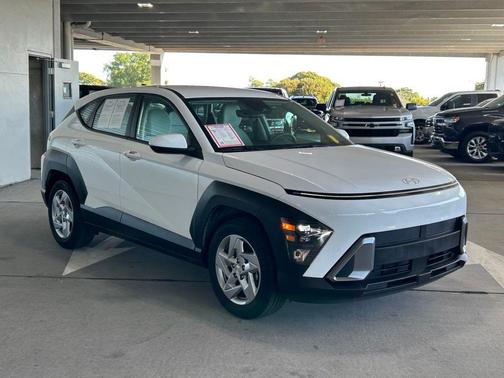 2024 Hyundai KONA SE