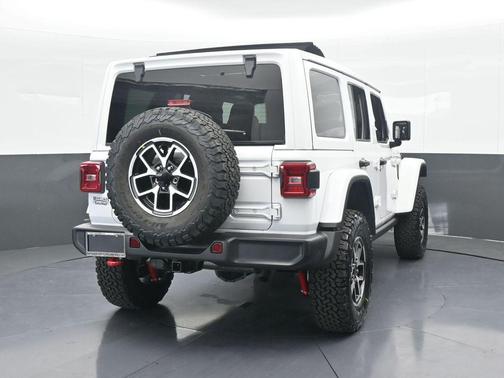 Bright White Clearcoat 2026 Jeep Wrangler Rubicon