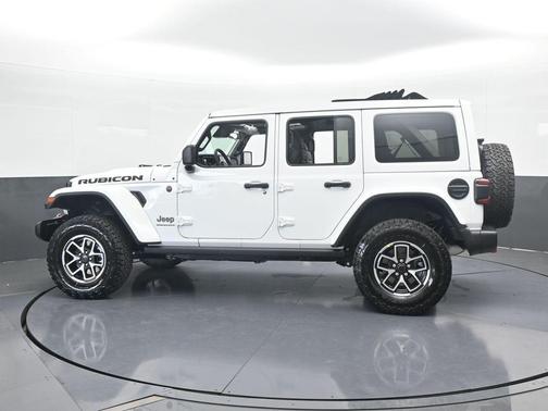 Bright White Clearcoat 2026 Jeep Wrangler Rubicon