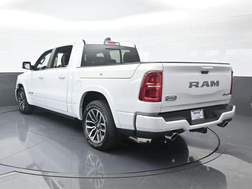 Bright White Clearcoat 2025 RAM 1500 Limited