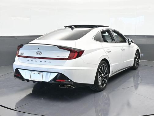 2021 Hyundai SONATA Limited