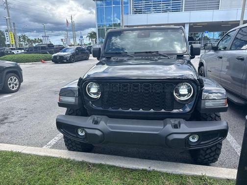 2024 Jeep Gladiator Sport