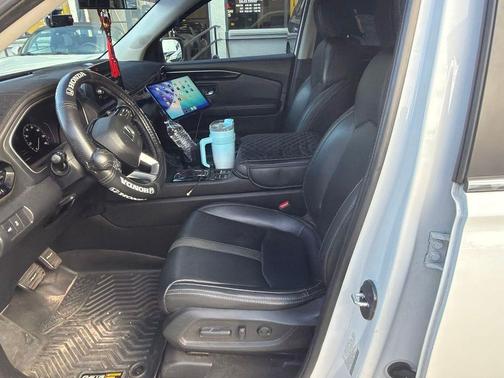 Platinum White Pearl 2024 Honda Pilot EX-L