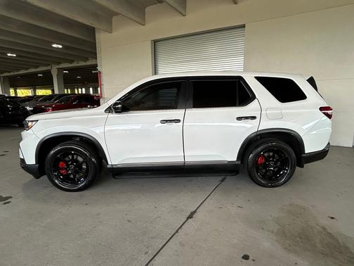 Platinum White Pearl 2024 Honda Pilot EX-L