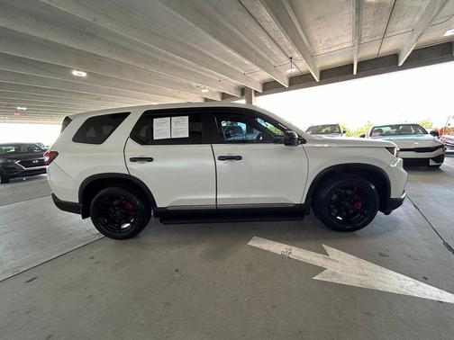 Platinum White Pearl 2024 Honda Pilot EX-L