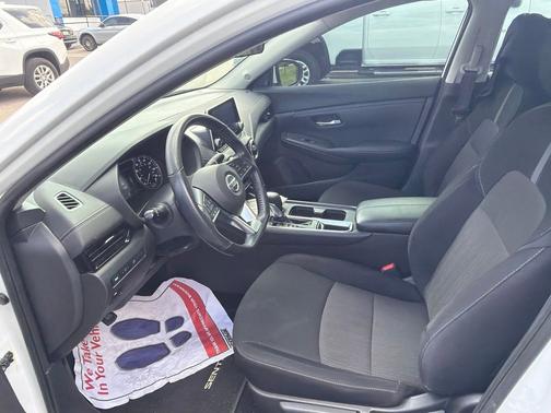 Aspen White TriCoat Pearl 2022 Nissan Sentra SV