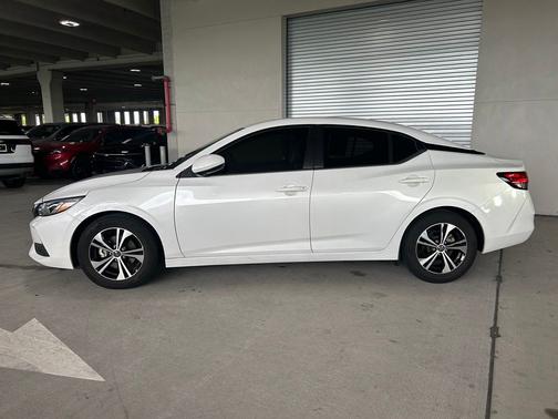 Aspen White TriCoat Pearl 2022 Nissan Sentra SV