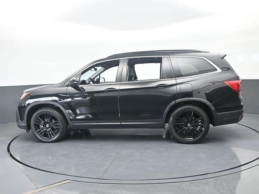 Crystal Black Pearl 2022 Honda Pilot Special Edition