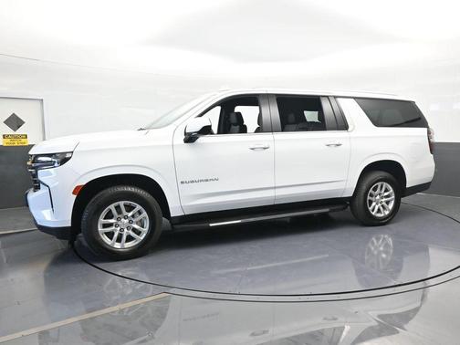 2023 Chevrolet Suburban LT