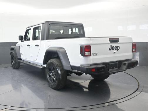 2026 Jeep Gladiator Sport