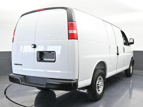 2025 Chevrolet Express 2500 Work Van