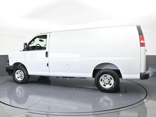 2025 Chevrolet Express 2500 Work Van