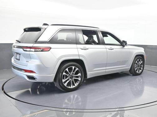 2024 Jeep Grand Cherokee Overland