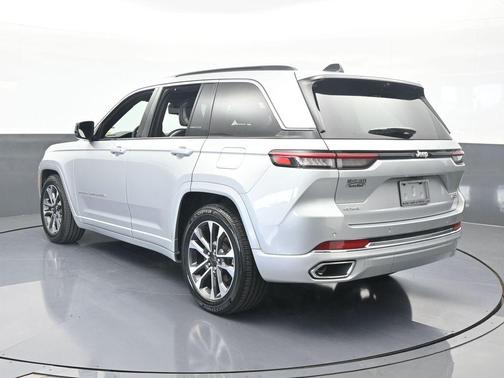 2024 Jeep Grand Cherokee Overland