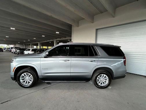 2025 Chevrolet Tahoe LS