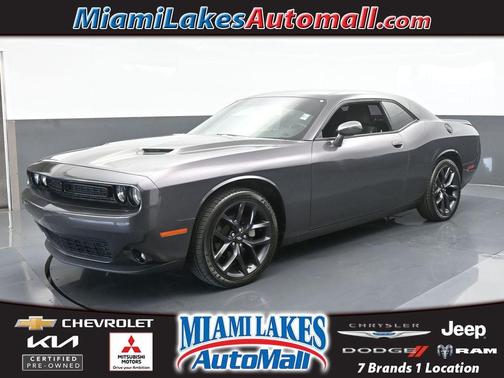 2022 Dodge Challenger SXT