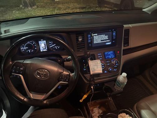 2015 Toyota Sienna XLE