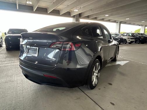 Gray 2024 Tesla Model Y Long Range