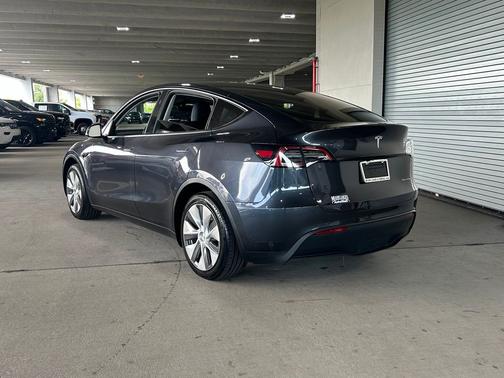 Gray 2024 Tesla Model Y Long Range