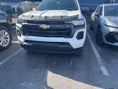 2024 Chevrolet Colorado LT
