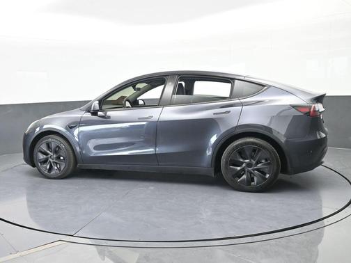 2025 Tesla Model Y Long Range