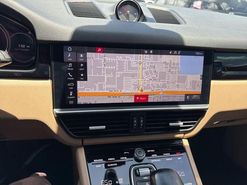 2019 Porsche Cayenne Base