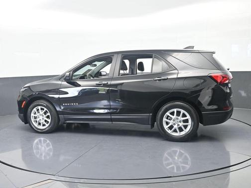 Mosaic Black Metallic 2024 Chevrolet Equinox LS