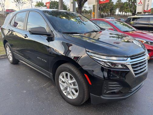 Mosaic Black Metallic 2024 Chevrolet Equinox LS
