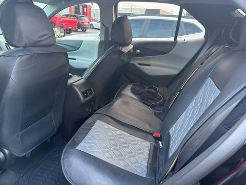 Mosaic Black Metallic 2024 Chevrolet Equinox LS