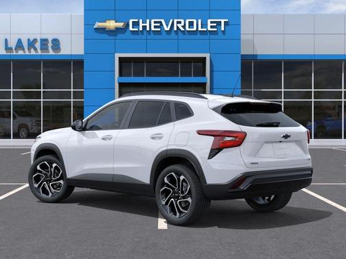 Summit White 2026 Chevrolet Trax 2RS