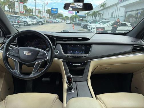 2019 Cadillac XT5 Base