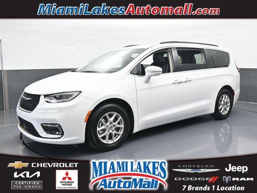 2022 Chrysler Pacifica Touring-L