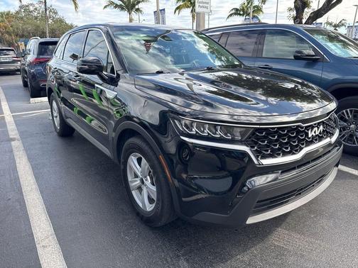 2022 Kia Sorento LX