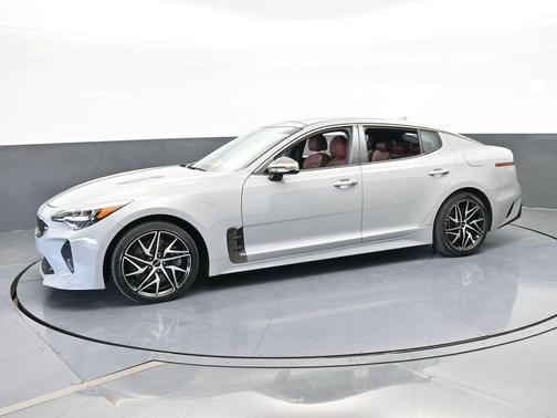 2022 Kia Stinger GT-Line