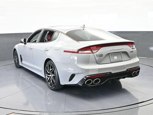 2022 Kia Stinger GT-Line