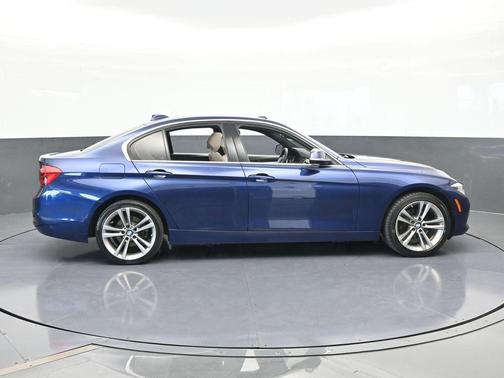 2018 BMW 330 i