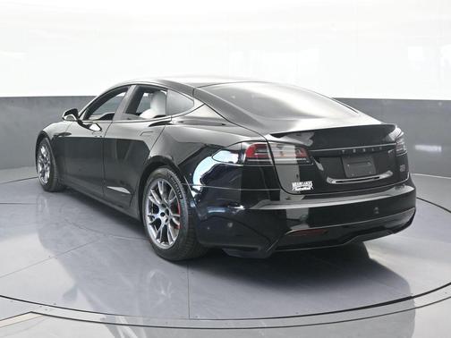 2023 Tesla Model S Plaid