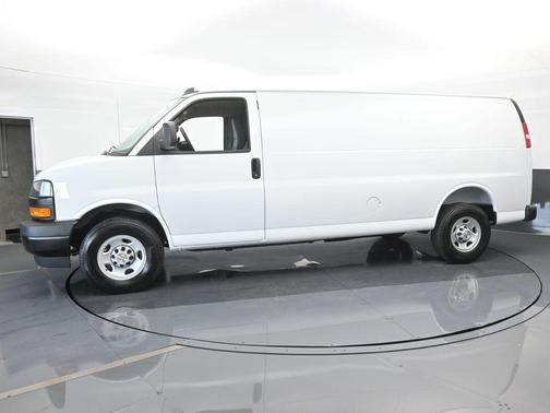 2025 Chevrolet Express 2500 Work Van
