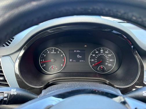 Mars Orange 2023 Kia Seltos S