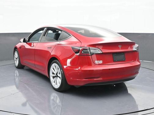 2022 Tesla Model 3 Base
