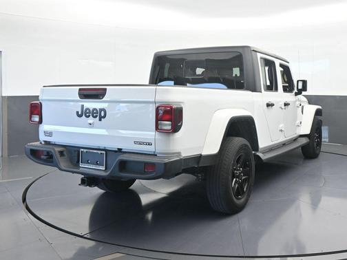 2021 Jeep Gladiator Sport
