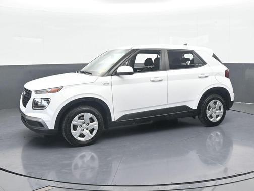 2020 Hyundai VENUE SE