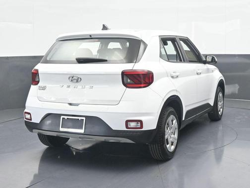 2020 Hyundai VENUE SE