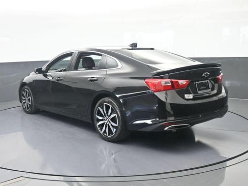 Mosaic Black Metallic 2022 Chevrolet Malibu RS