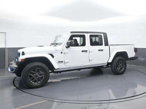 2024 Jeep Gladiator Sport